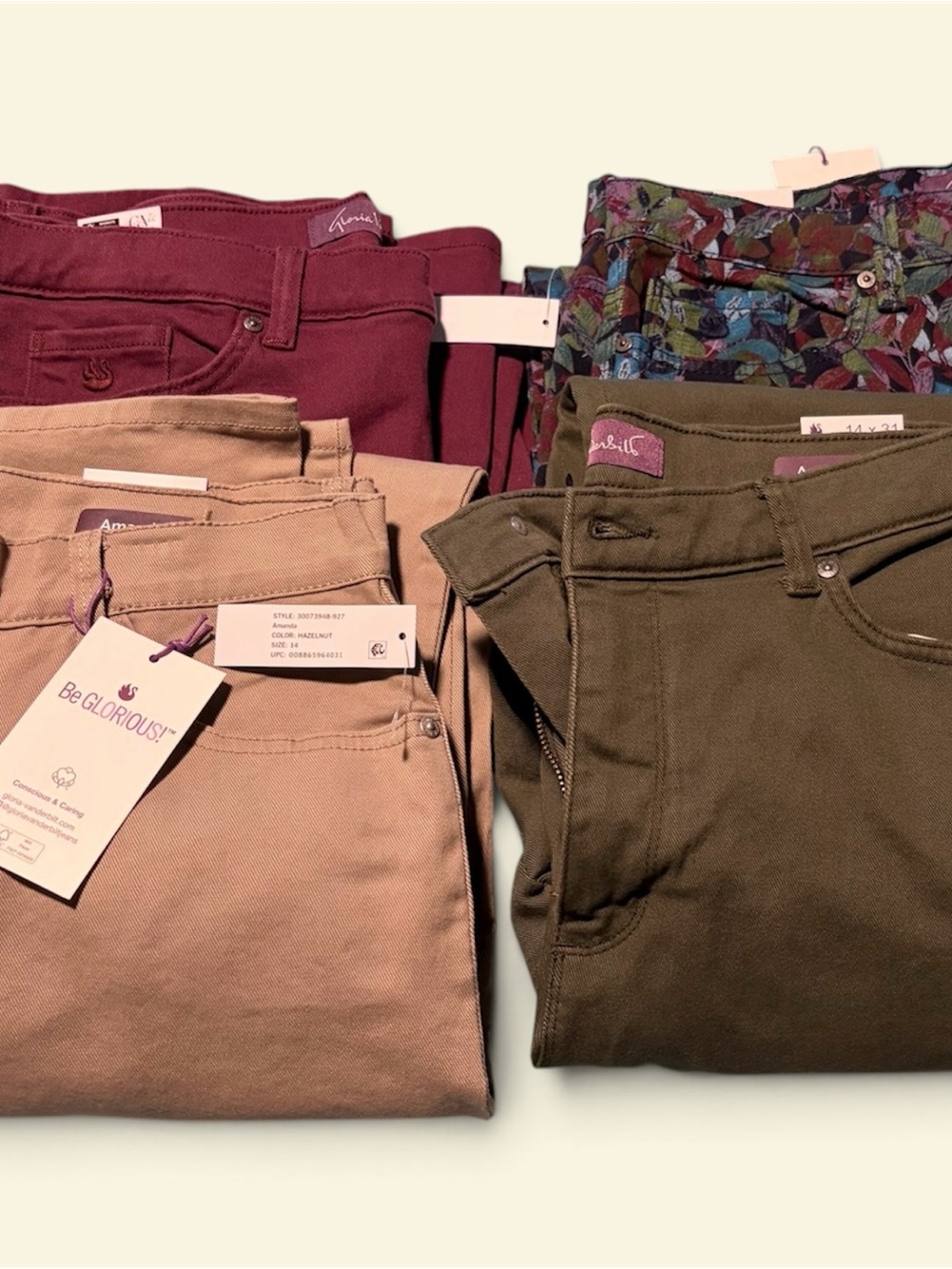 4 pairs of Gloria Vanderbilt Amanda Jeans. NWT. Size 14